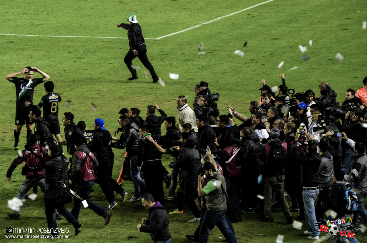 La alegría de jugadores y todo el pueblo banfileño.